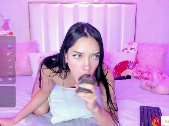 HellenParis's BongaCams show and profile