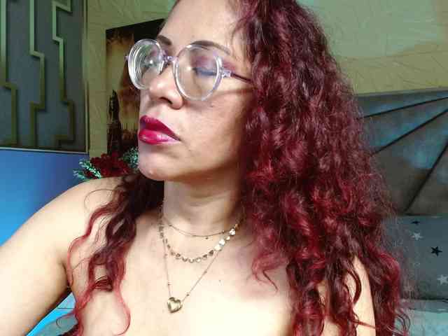 Esmeralda-Oik webcam