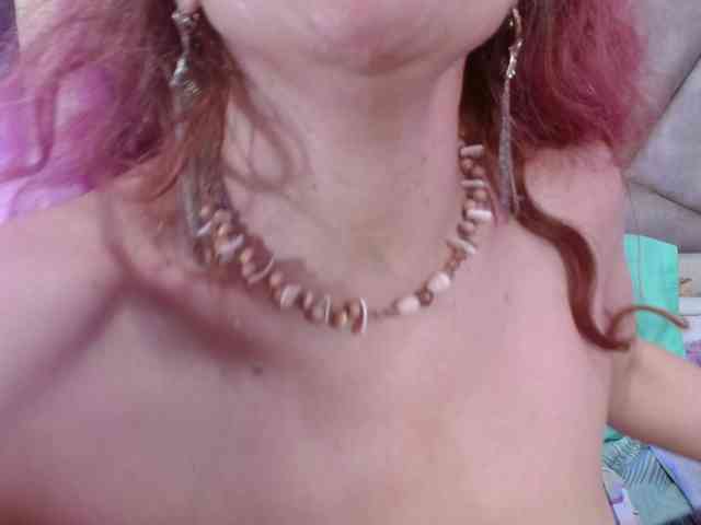 Esmeralda-Oik webcam