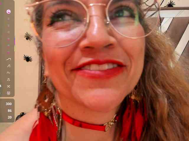Esmeralda-Oik webcam