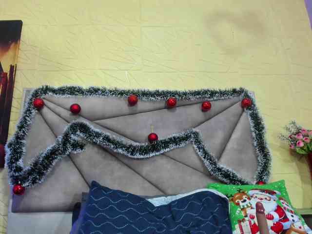 Esmeralda-Oik webcam