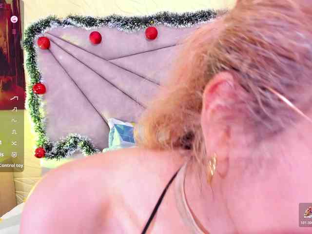 Esmeralda-Oik webcam