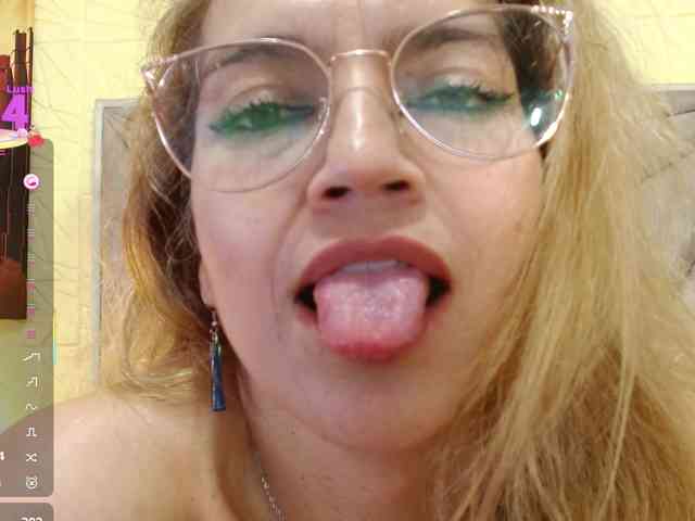 Esmeralda-Oik Esmeralda-Oik