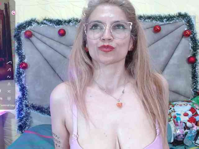 Esmeralda-Oik webcam