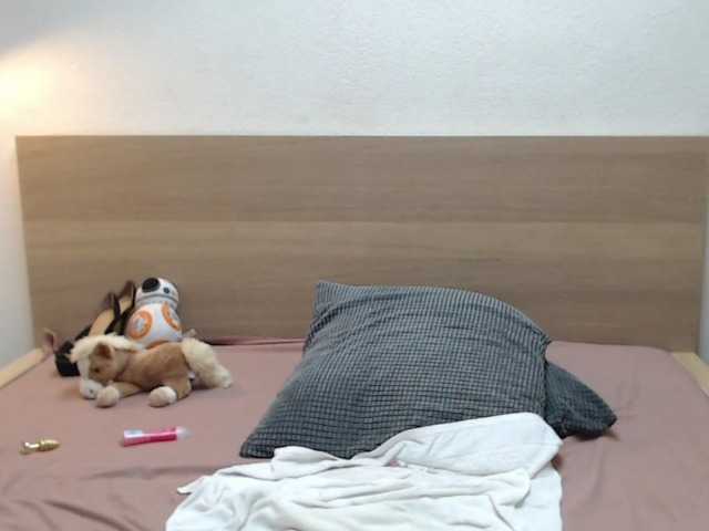 ZoeKhalifa's BongaCams show and profile