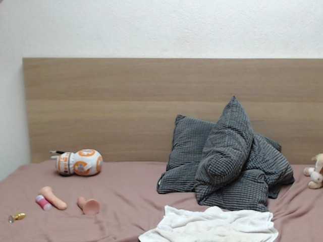 ZoeKhalifa's BongaCams show and profile