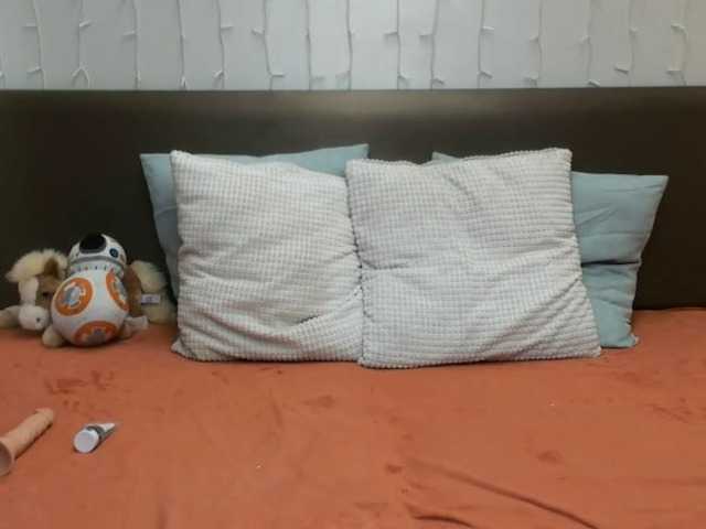 ZoeKhalifa's BongaCams show and profile