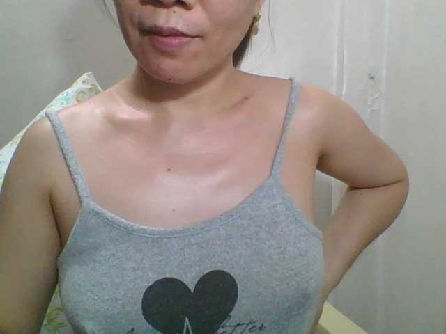 Sexynipps's BongaCams show and profile