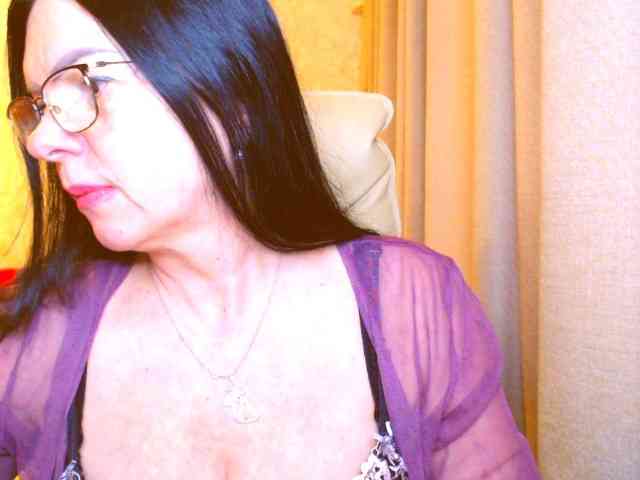 Monica-1203 webcam