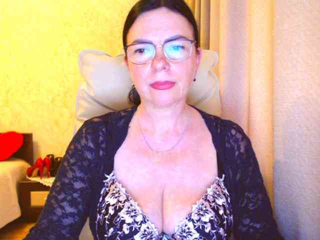 Monica-1203 webcam