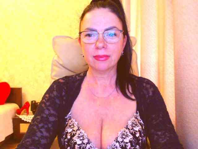 Monica-1203 webcam