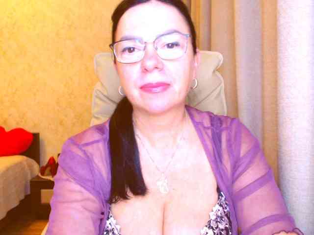 Monica-1203 webcam