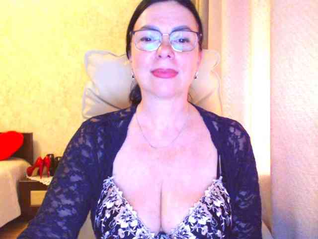 Monica-1203 webcam