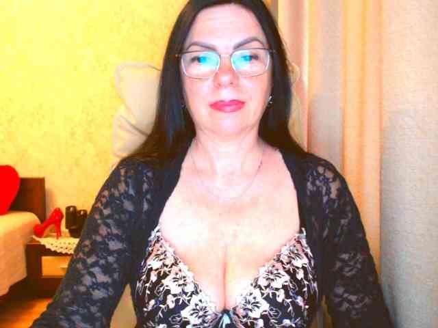 Monica-1203 webcam