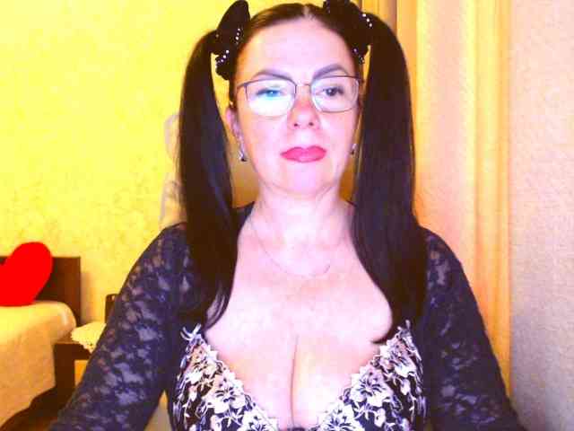 Monica-1203