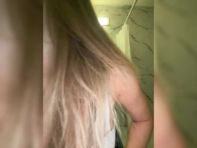 GoldPussy69's BongaCams show and profile