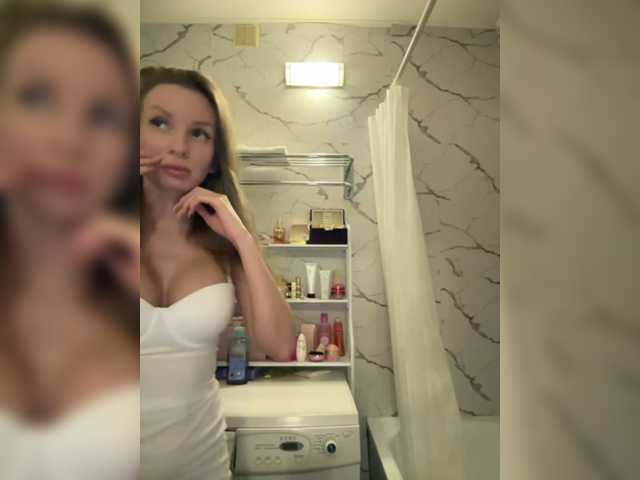 GoldPussy69's BongaCams show and profile