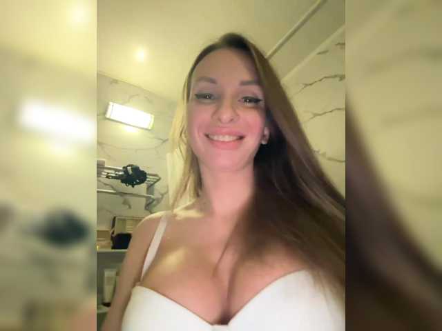 GoldPussy69's BongaCams show and profile