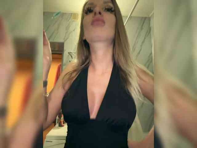 Модель: GoldPussy69
