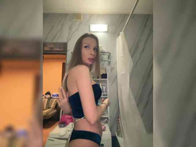 GoldPussy69 webcam