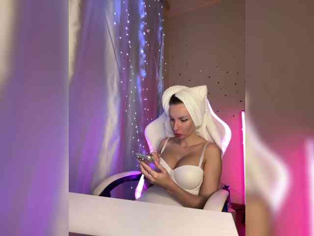 GoldPussy69 GoldPussy69