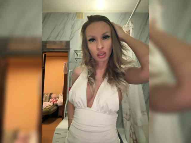 GoldPussy69 Live Webcam on BongaCams