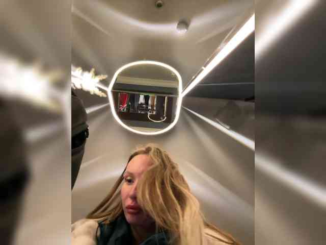 GoldPussy69 Live Webcam on BongaCams