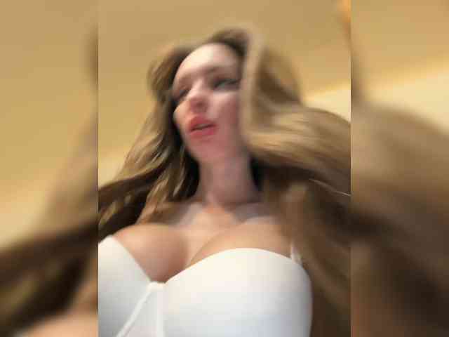 GoldPussy69 GoldPussy69