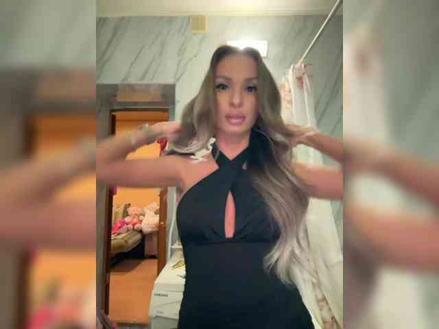 GoldPussy69 webcam
