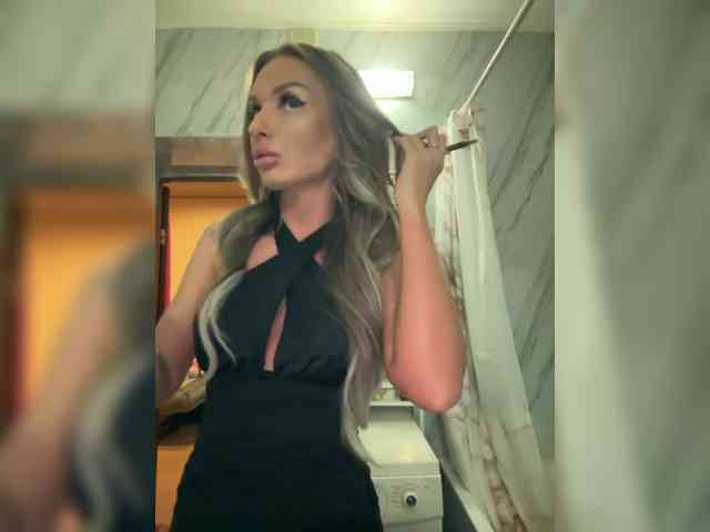 GoldPussy69 webcam