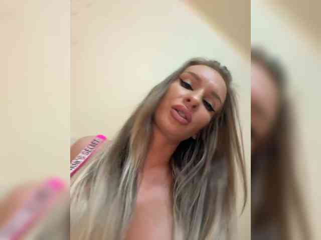 GoldPussy69 Live Webcam on BongaCams