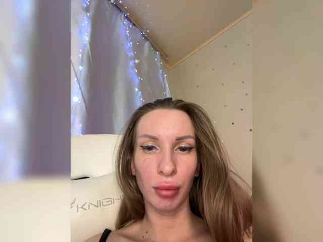 GoldPussy69 Live Webcam on BongaCams