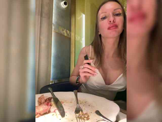 GoldPussy69 webcam