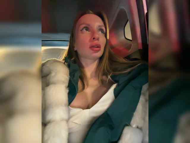 GoldPussy69 webcam