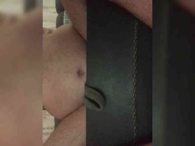 MiniDICK631 Live Webcam on BongaCams