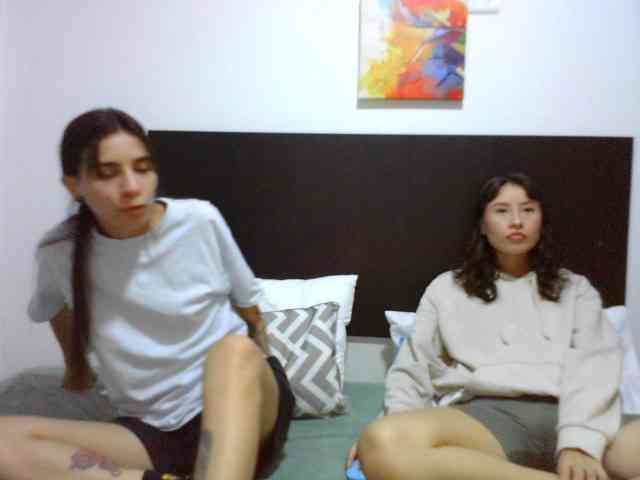 clhoeyviolett webcam