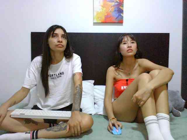 clhoeyviolett webcam