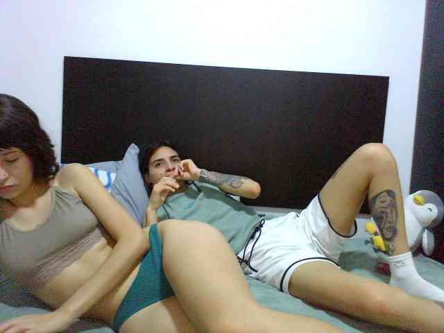 clhoeyviolett webcam