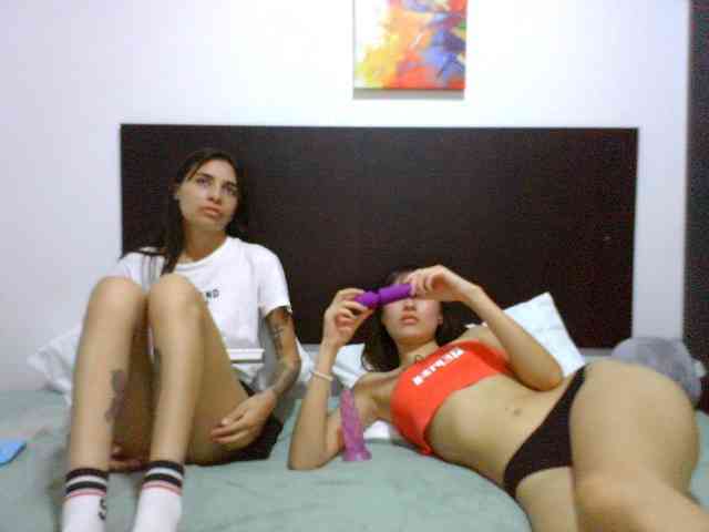 clhoeyviolett webcam