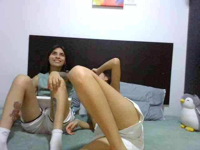 clhoeyviolett webcam