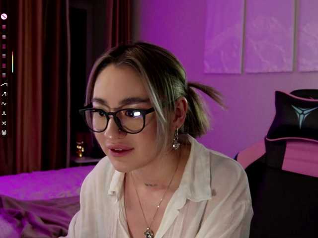 Sabrina-Magic's BongaCams show and profile