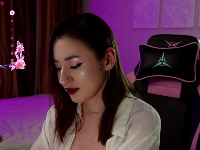 Sabrina-Magic's BongaCams show and profile