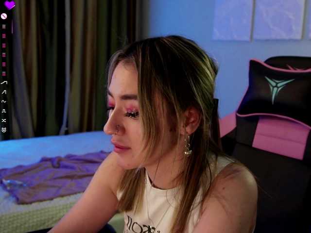 Sabrina-Magic's BongaCams show and profile