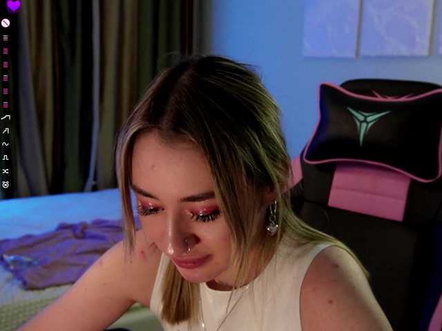 Sabrina-Magic's BongaCams show and profile