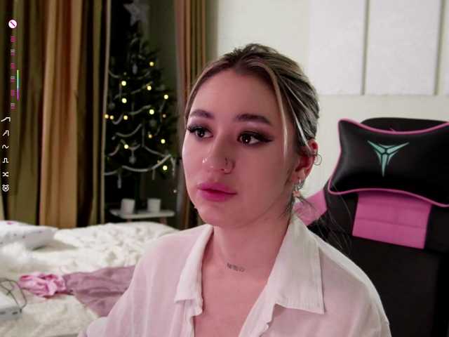 Sabrina-Magic's BongaCams show and profile