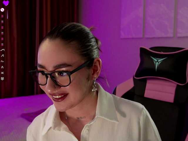 Sabrina-Magic's BongaCams show and profile
