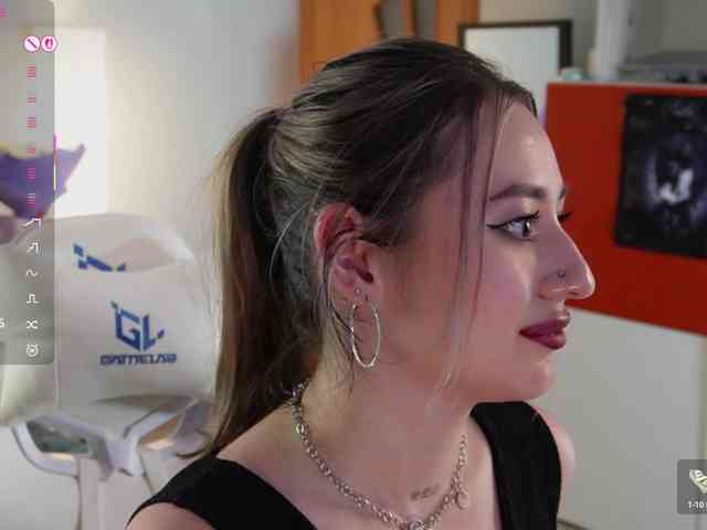 private chatroom Sabrina-Magic