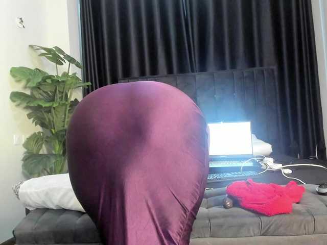 Big-Black-Ass's BongaCams show and profile
