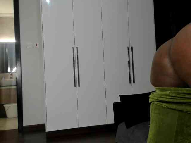 Big-Black-Ass webcam