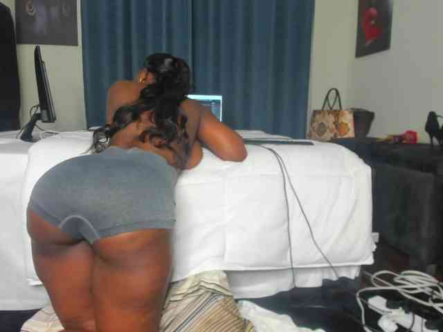 Big-Black-Ass webcam